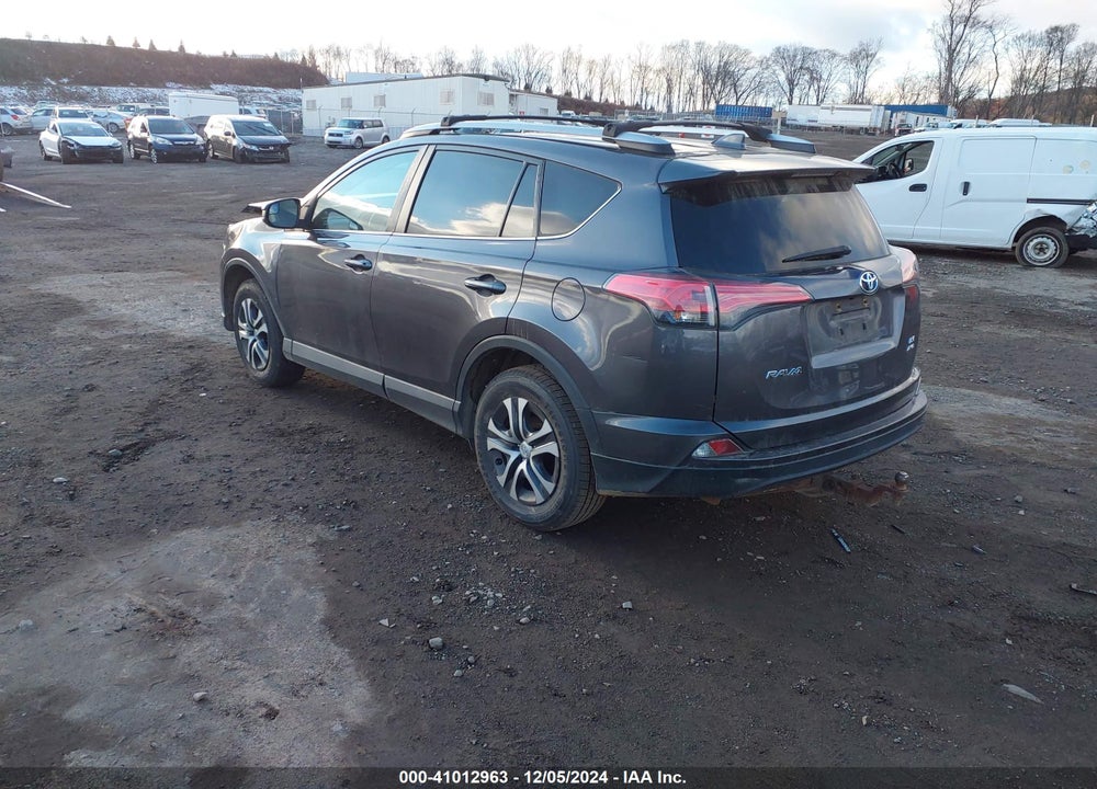 2017 TOYOTA RAV4 LE VIN: 2T3BFREV2HW551523