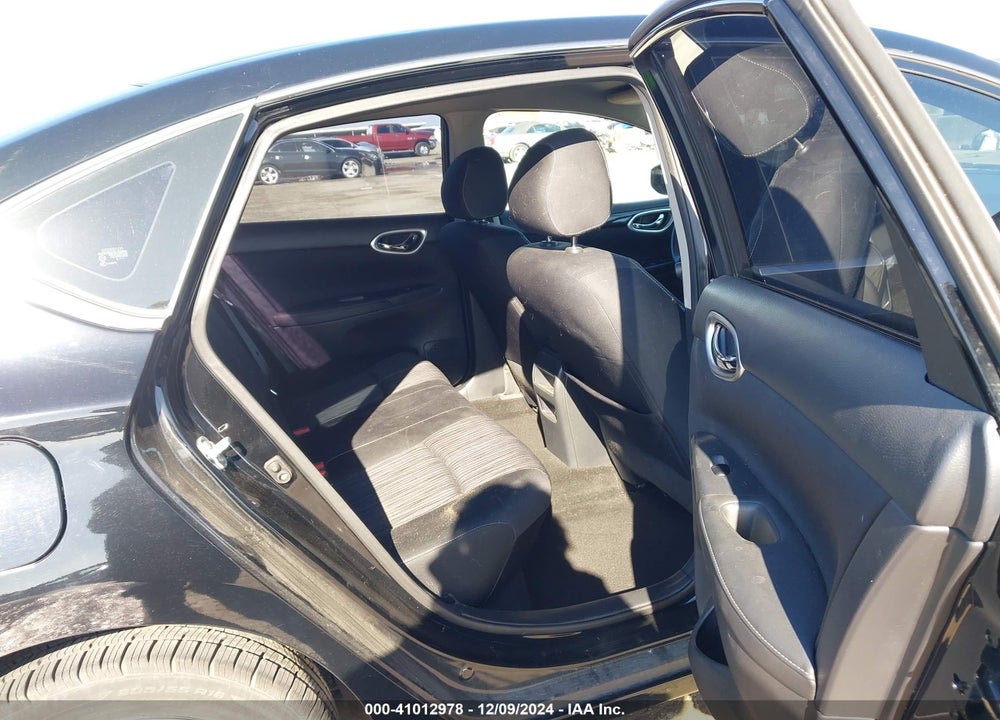 2017 NISSAN SENTRA SV VIN: 3N1AB7AP1HL640917