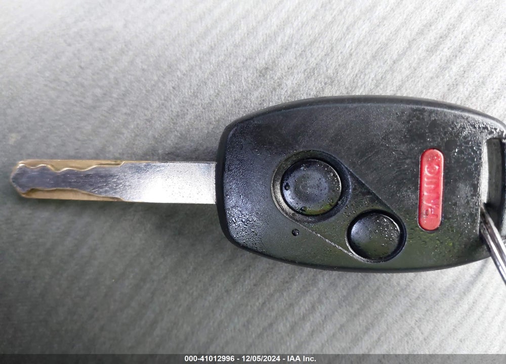 2010 HONDA CIVIC LX VIN: 19XFA1F56AE012484
