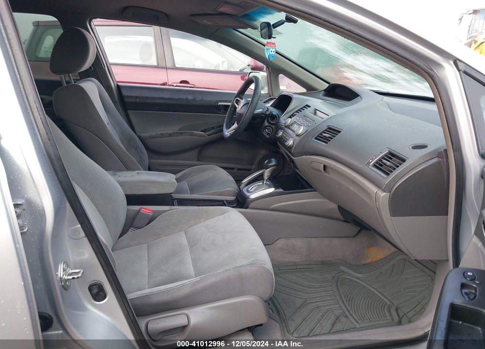 2010 HONDA CIVIC LX VIN: 19XFA1F56AE012484