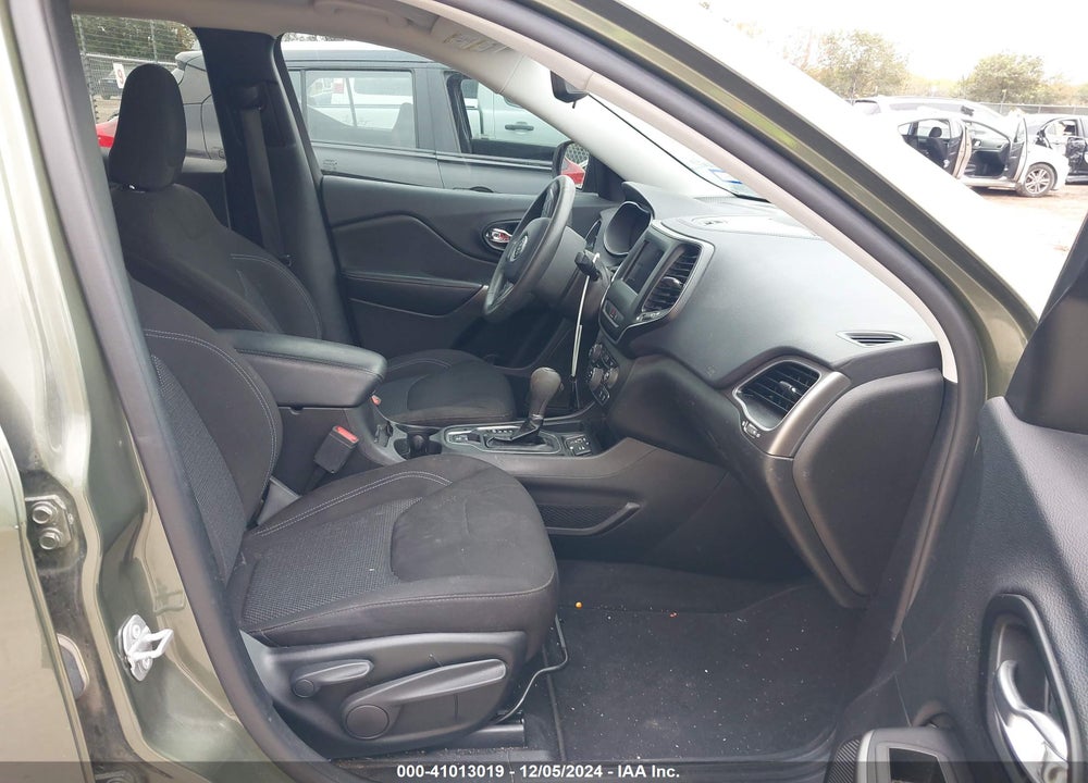 2021 JEEP CHEROKEE LATITUDE FWD VIN: 1C4PJLCB6MD156200