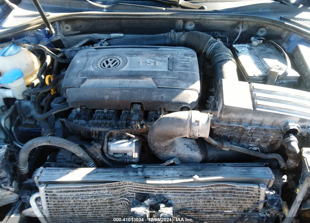 2017 VOLKSWAGEN PASSAT VIN: 1VWDT7A37HC008968