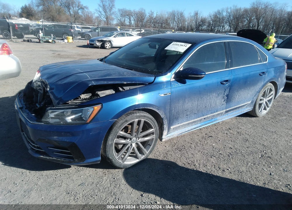 2017 VOLKSWAGEN PASSAT VIN: 1VWDT7A37HC008968
