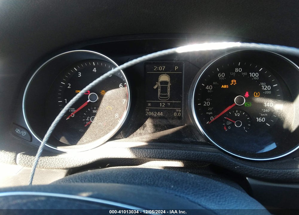 2017 VOLKSWAGEN PASSAT VIN: 1VWDT7A37HC008968