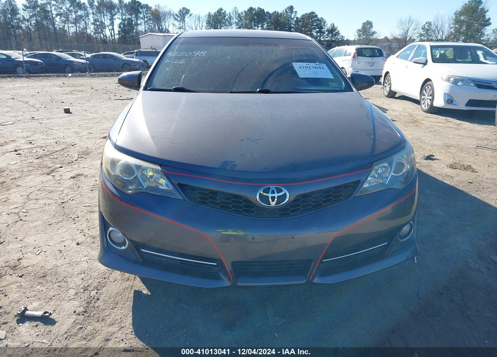 2013 TOYOTA CAMRY SE VIN: 4T1BF1FK2DU664252