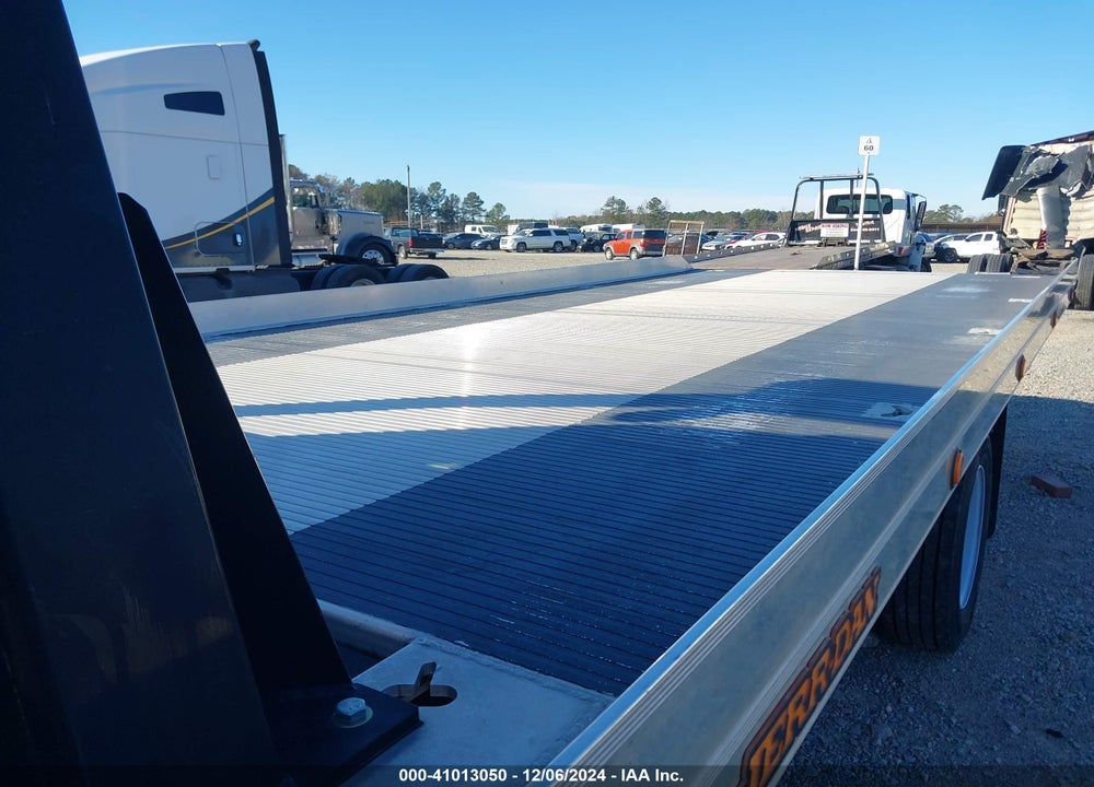 2021 FORD F-600 CHASSIS XL VIN: 1FDFF6KT3MDA14391