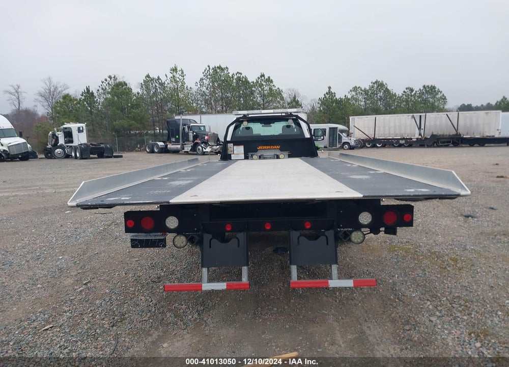 2021 FORD F-600 CHASSIS XL VIN: 1FDFF6KT3MDA14391