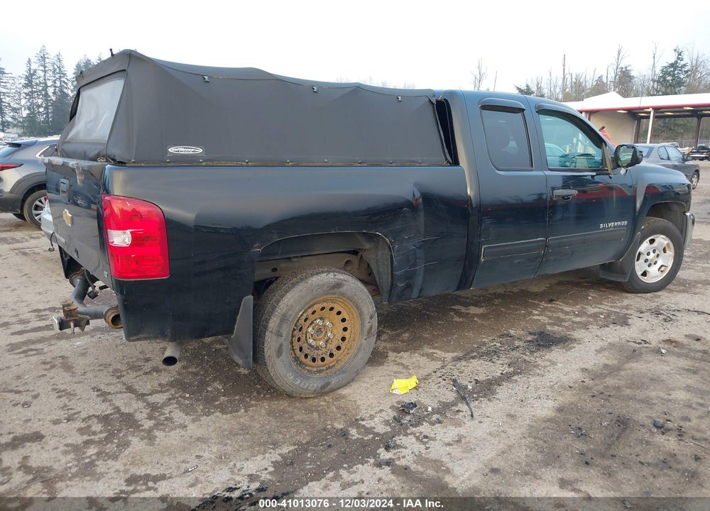 2013 CHEVROLET SILVERADO 1500 LT VIN: 1GCRCSE06DZ314272