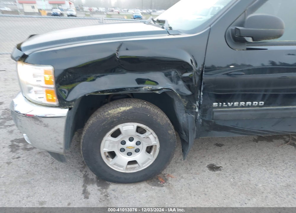 2013 CHEVROLET SILVERADO 1500 LT VIN: 1GCRCSE06DZ314272