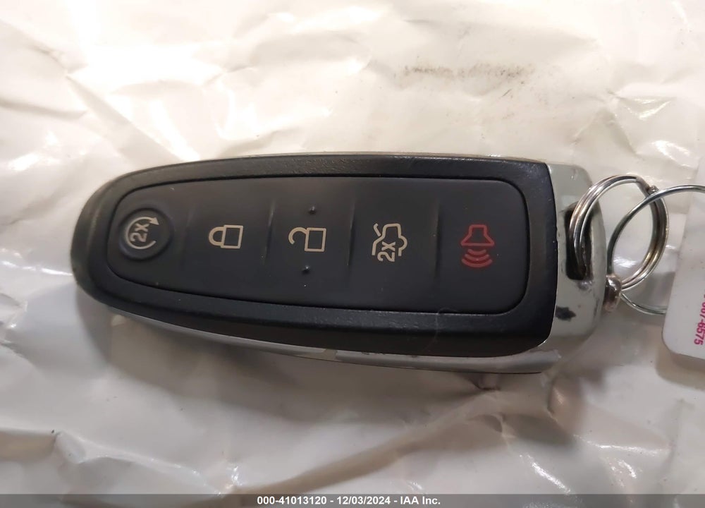 2017 FORD FOCUS TITANIUM VIN: 1FADP3N24HL287657