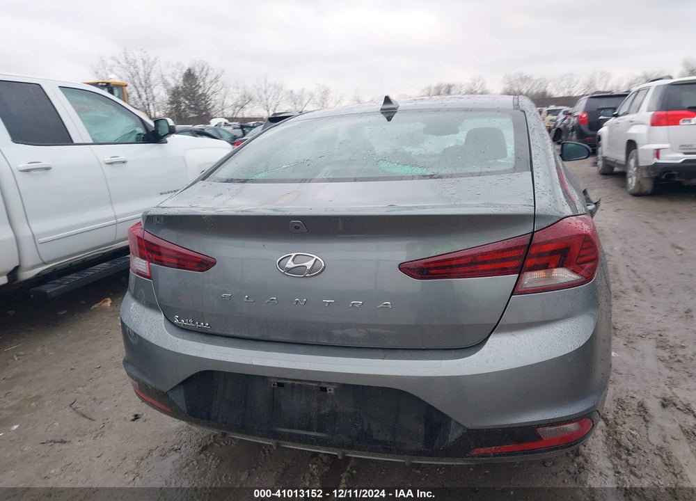 2019 HYUNDAI ELANTRA VIN: KMHD84LF3KU796199