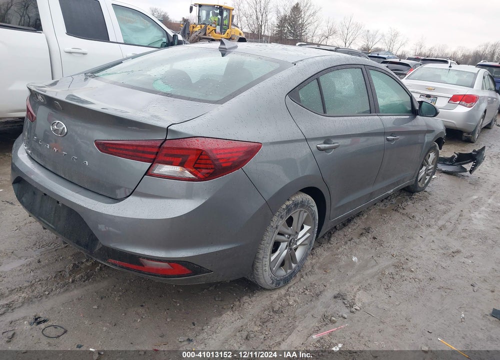 2019 HYUNDAI ELANTRA VIN: KMHD84LF3KU796199