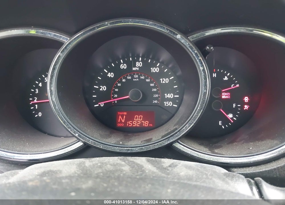2013 KIA SORENTO LX V6 VIN: 5XYKTDA24DG413806