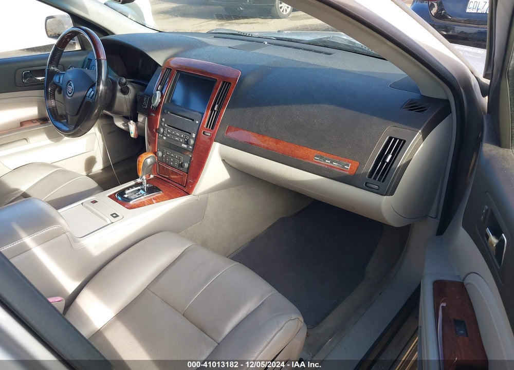 2007 CADILLAC STS V8 VIN: 1G6DC67A870176768