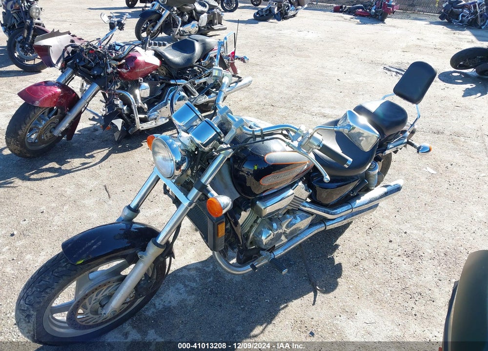 1998 HONDA VF750 C2 VIN: JH2RC4337WM300106