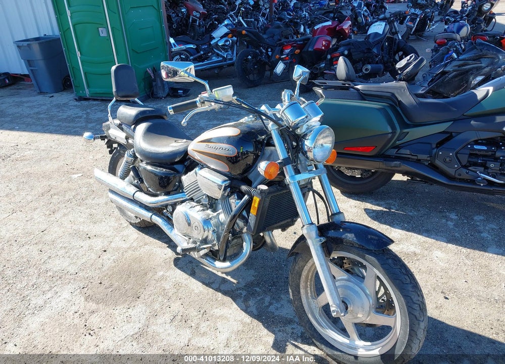 1998 HONDA VF750 C2 VIN: JH2RC4337WM300106