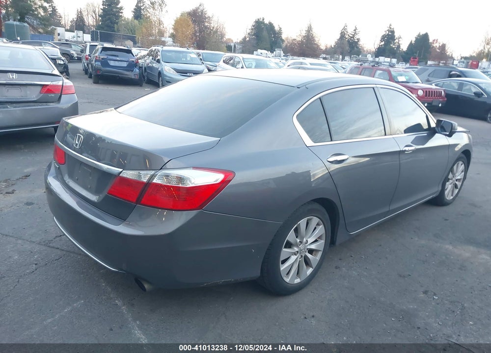 2014 HONDA ACCORD VIN: 1HGCR2F76EA305945