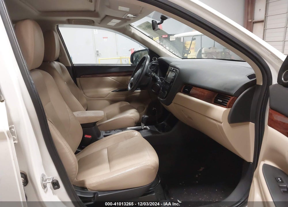 2015 MITSUBISHI OUTLANDER SE VIN: JA4AD3A30FZ013333