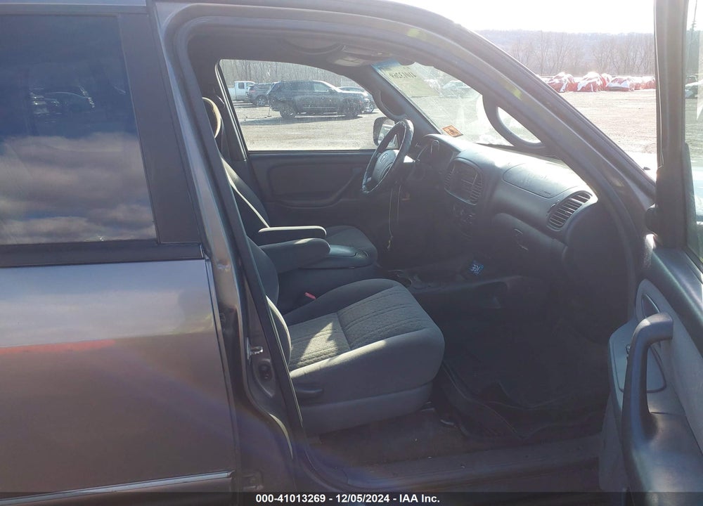 2006 TOYOTA TUNDRA VIN: 5TBDT44116S528941