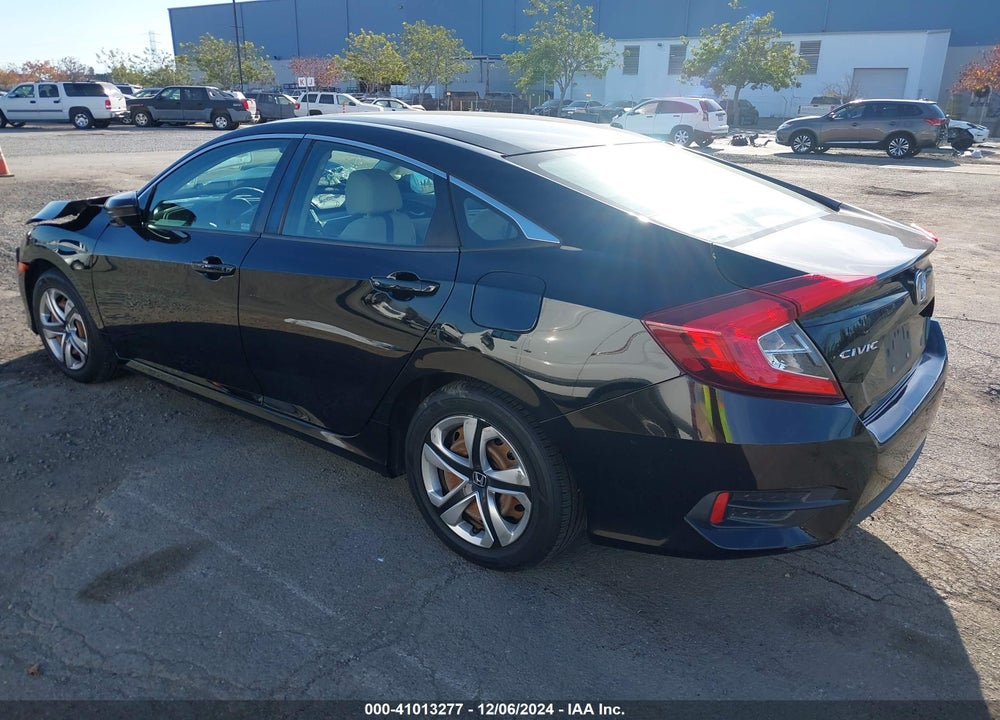 2018 HONDA CIVIC LX VIN: 2HGFC2F65JH547868