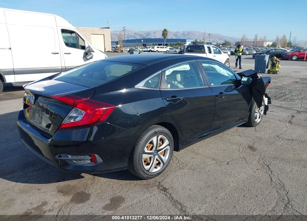 2018 HONDA CIVIC LX VIN: 2HGFC2F65JH547868
