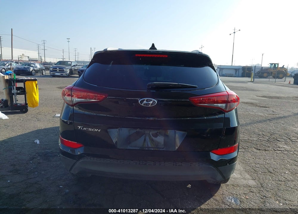 2018 HYUNDAI TUCSON SEL VIN: KM8J33A44JU700656