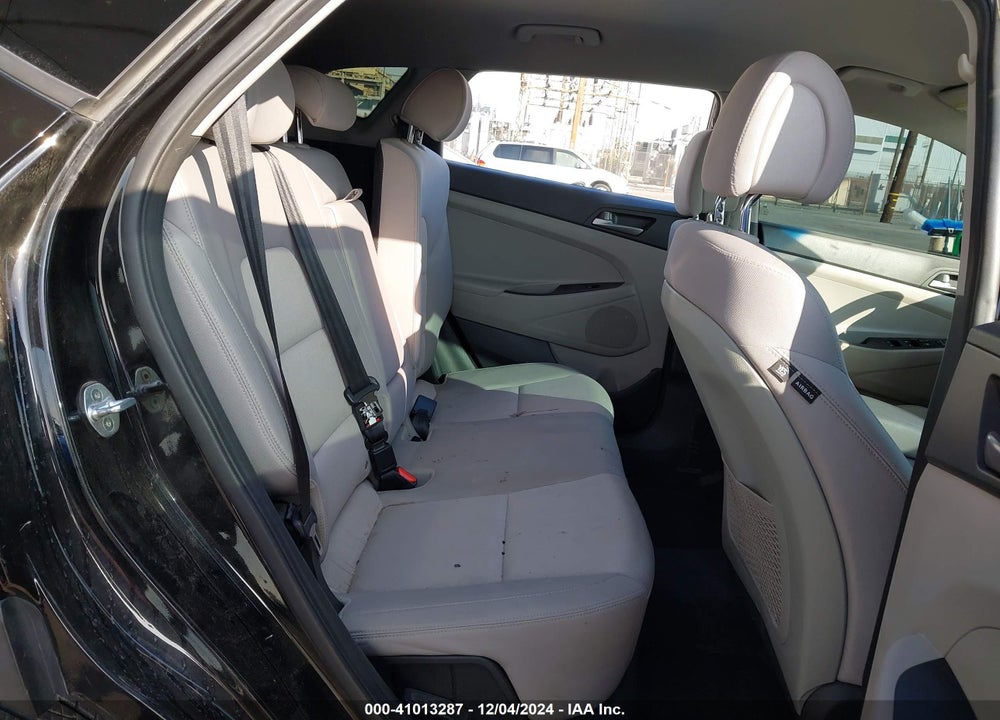 2018 HYUNDAI TUCSON SEL VIN: KM8J33A44JU700656