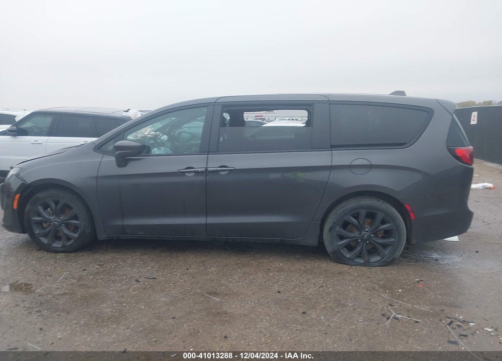 2018 CHRYSLER PACIFICA TOURING PLUS VIN: 2C4RC1FG9JR227932