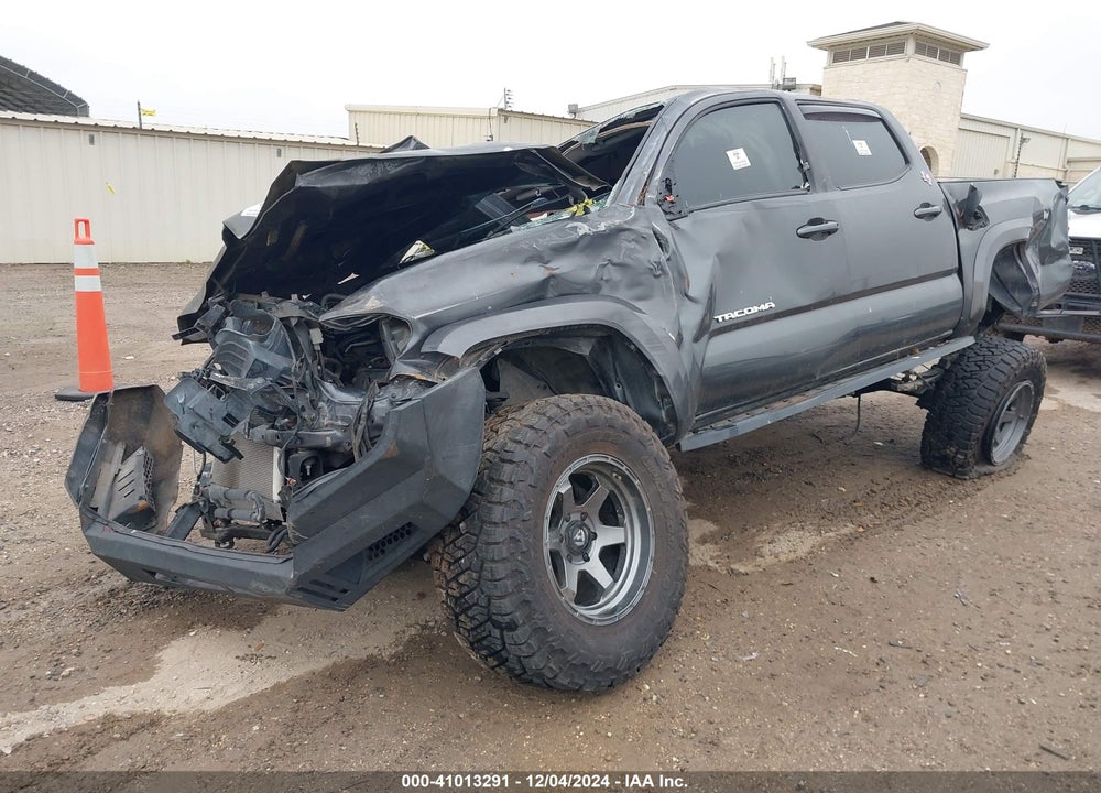 2018 TOYOTA TACOMA SR5 V6 VIN: 3TMAZ5CN7JM068289