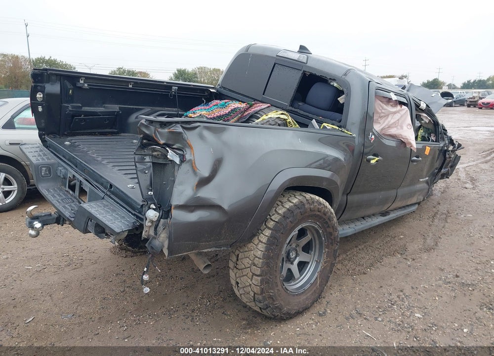 2018 TOYOTA TACOMA SR5 V6 VIN: 3TMAZ5CN7JM068289