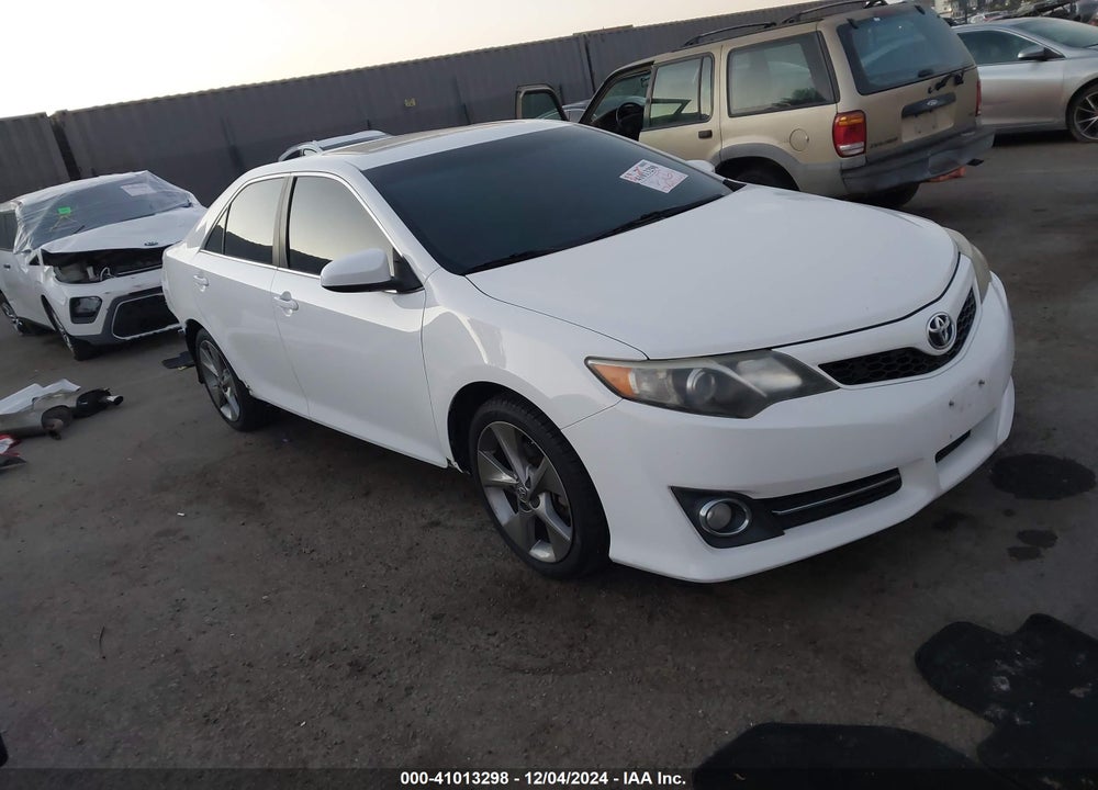 2014 TOYOTA CAMRY SE V6 VIN: 4T1BK1FK9EU025332