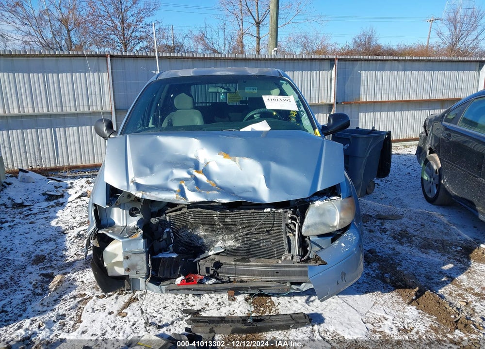 2005 CHRYSLER TOWN & COUNTRY VIN: 1C4GP45R85B394562
