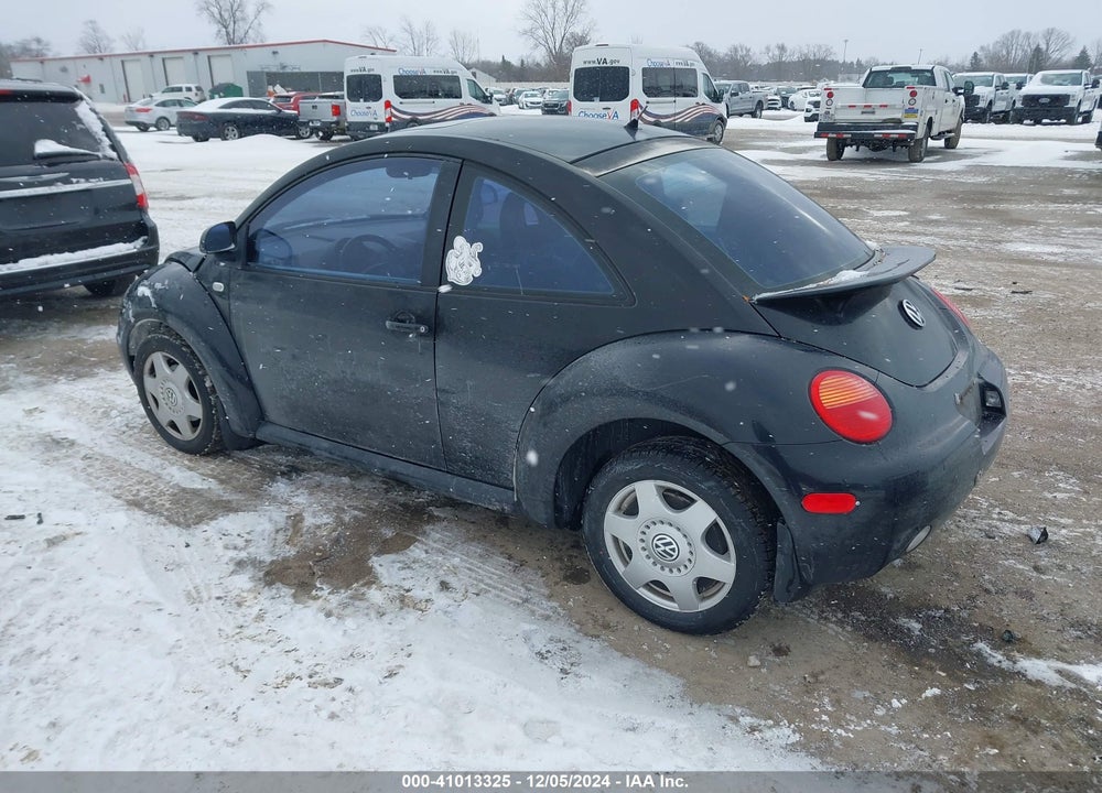 2000 VOLKSWAGEN NEW BEETLE GLX VIN: 3VWDD21C9YM467711