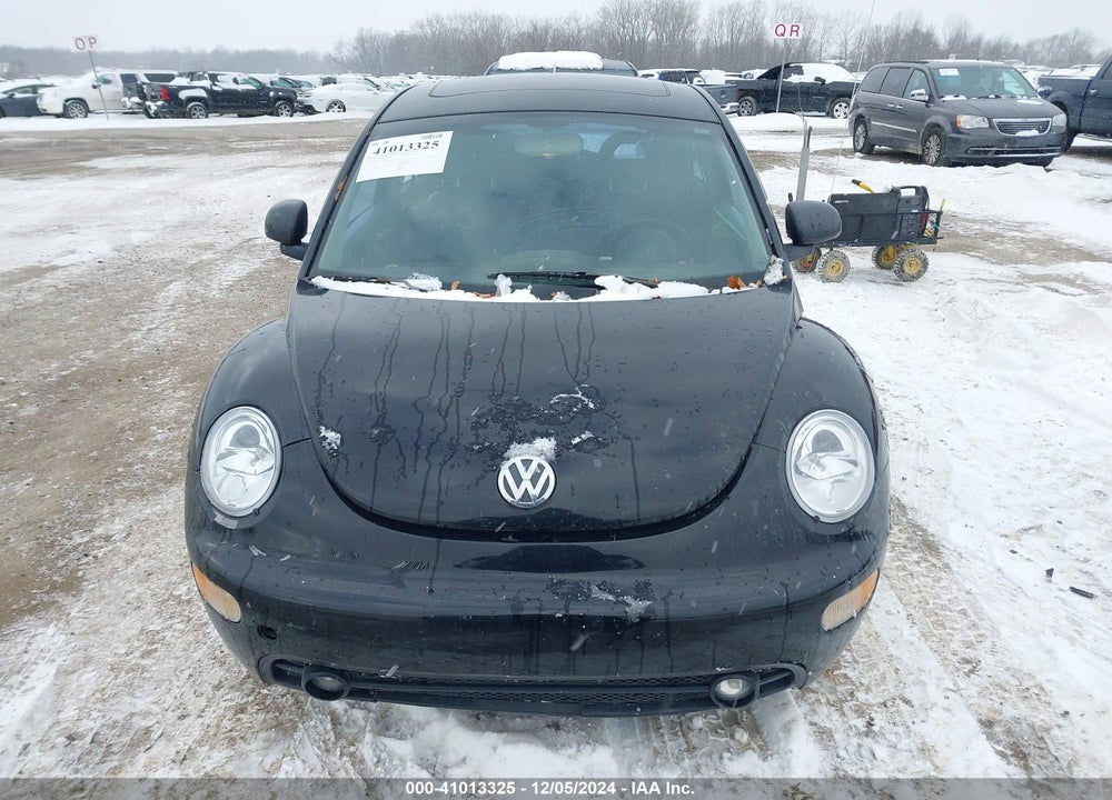 2000 VOLKSWAGEN NEW BEETLE GLX VIN: 3VWDD21C9YM467711
