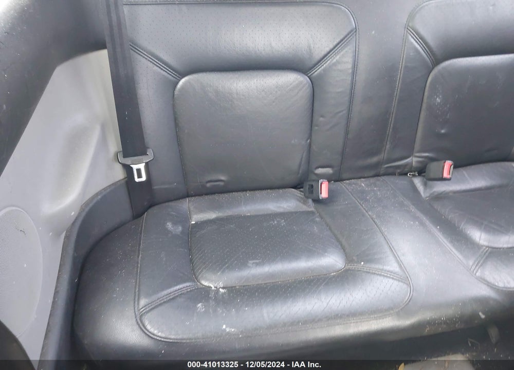 2000 VOLKSWAGEN NEW BEETLE GLX VIN: 3VWDD21C9YM467711