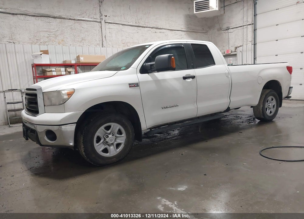 2011 TOYOTA TUNDRA GRADE 5.7L V8 VIN: 5TFCY5F14BX011516