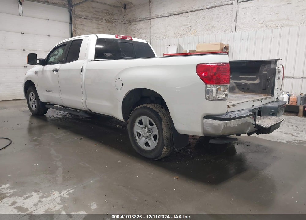 2011 TOYOTA TUNDRA GRADE 5.7L V8 VIN: 5TFCY5F14BX011516