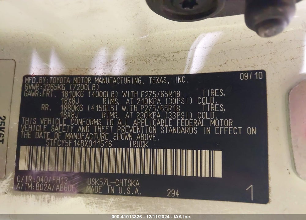 2011 TOYOTA TUNDRA GRADE 5.7L V8 VIN: 5TFCY5F14BX011516
