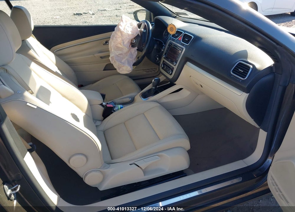 2012 VOLKSWAGEN EOS KOMFORT VIN: WVWBW7AH2CV007642