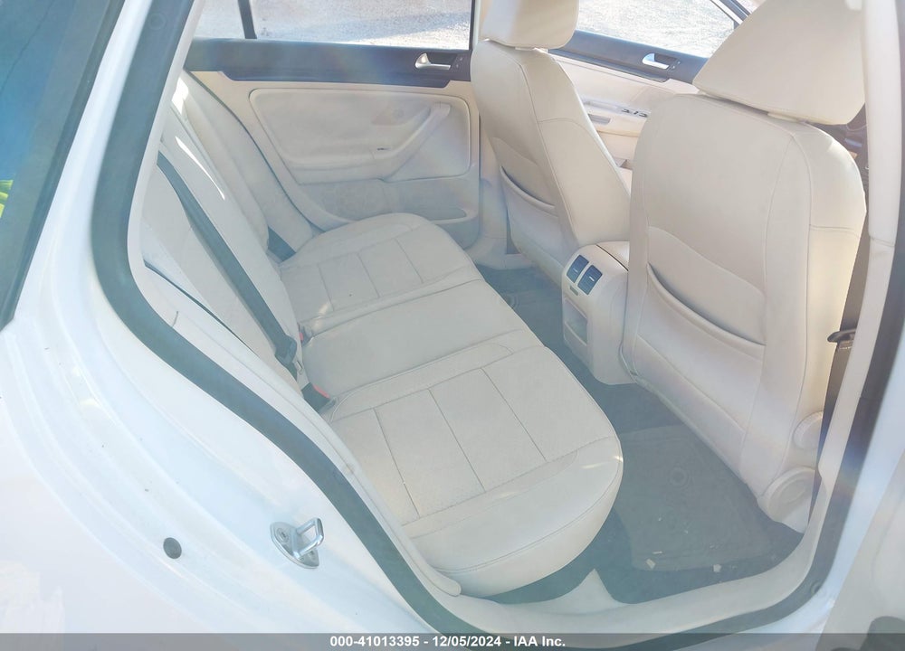 2012 VOLKSWAGEN JETTA SPORTWAGEN 2.5L SE VIN: 3VWPX7AJ9CM707235