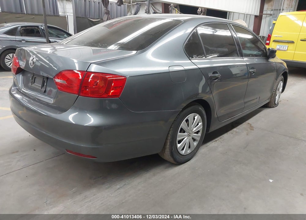 2014 VOLKSWAGEN JETTA 2.0L S VIN: 3VW2K7AJ9EM315822