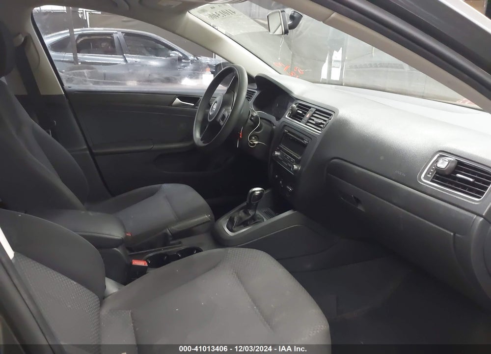 2014 VOLKSWAGEN JETTA 2.0L S VIN: 3VW2K7AJ9EM315822
