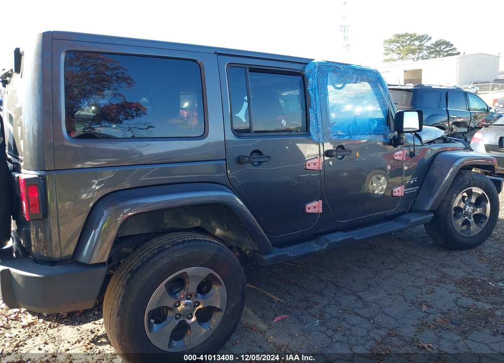 2017 JEEP WRANGLER UNLIMITED SAHARA 4X4 VIN: 1C4BJWEG3HL567733