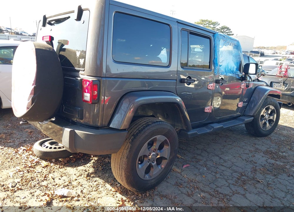 2017 JEEP WRANGLER UNLIMITED SAHARA 4X4 VIN: 1C4BJWEG3HL567733
