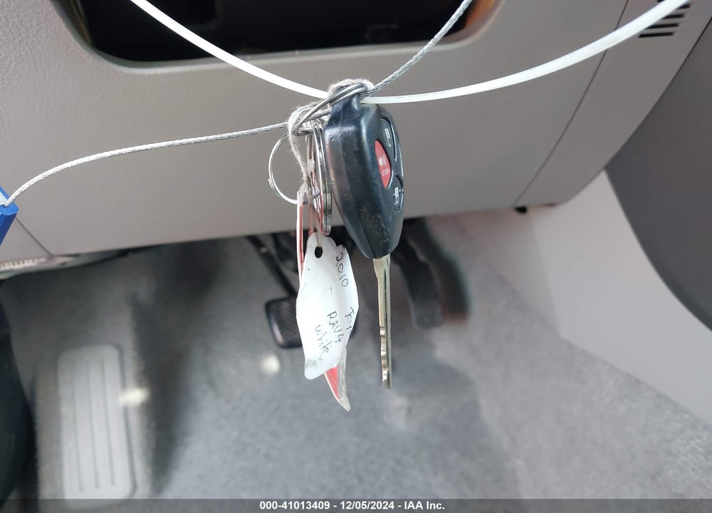 2010 TOYOTA RAV4 VIN: 2T3ZF4DV8AW041783
