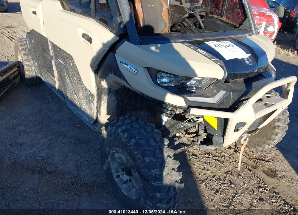 2024 CAN-AM DEFENDER MAX LIMITED CAB HD10/LONE STAR HD10 VIN: 3JBUUAX45RK007104