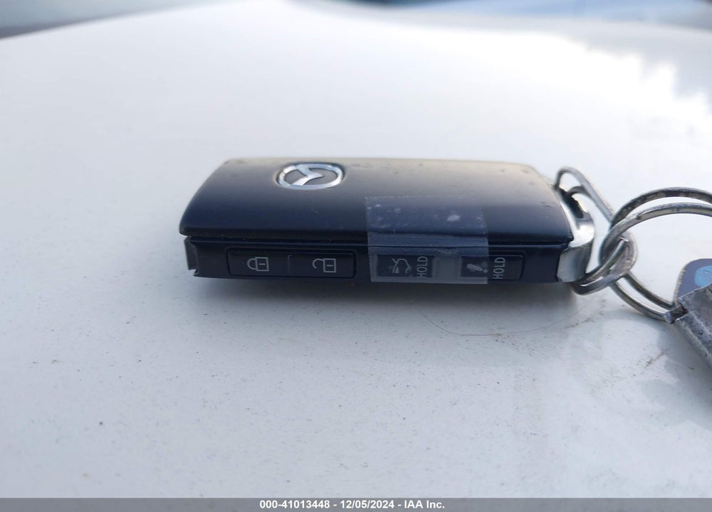 2020 MAZDA 3 PREFERRED PACKAGE VIN: JM1BPBDM2L1172039