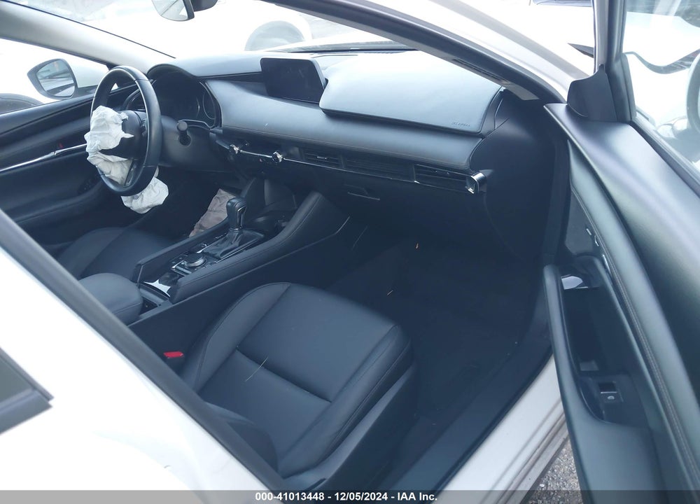 2020 MAZDA 3 PREFERRED PACKAGE VIN: JM1BPBDM2L1172039