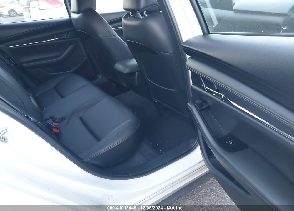 2020 MAZDA 3 PREFERRED PACKAGE VIN: JM1BPBDM2L1172039