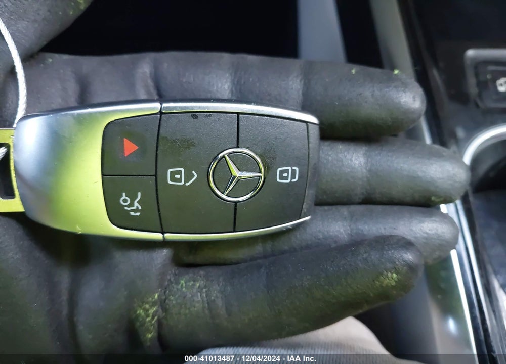 2020 MERCEDES-BENZ GLB 250 4MATIC VIN: W1N4M4HB7LW037978